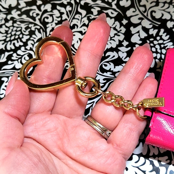 Victoria's Secret Pink Pineapple Gold Chain Envelope Wallet - Picture 9 of 10